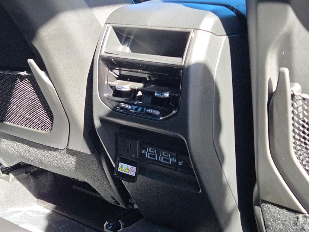 new 2025 Jeep Grand Cherokee car, priced at $46,160