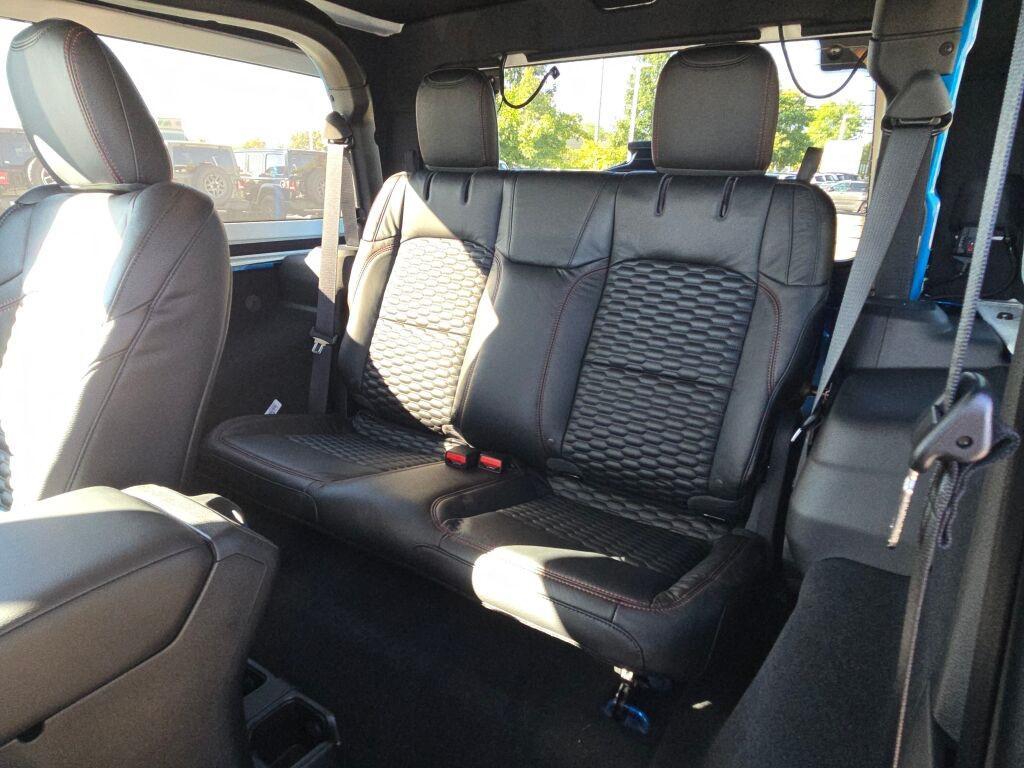 new 2025 Jeep Wrangler car, priced at $59,955