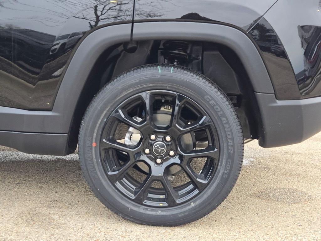 new 2025 Jeep Compass car, priced at $33,305