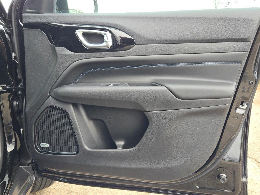 new 2025 Jeep Compass car, priced at $33,305