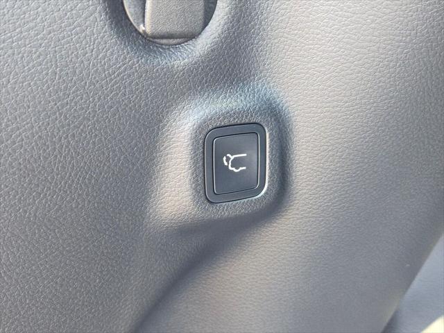 new 2025 Jeep Compass car, priced at $32,913