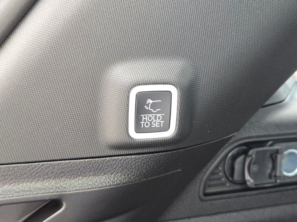 new 2025 Jeep Grand Cherokee car, priced at $46,360