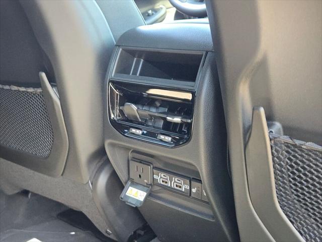 new 2025 Jeep Grand Cherokee car, priced at $46,076