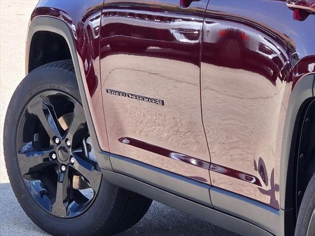 new 2025 Jeep Grand Cherokee car, priced at $48,646