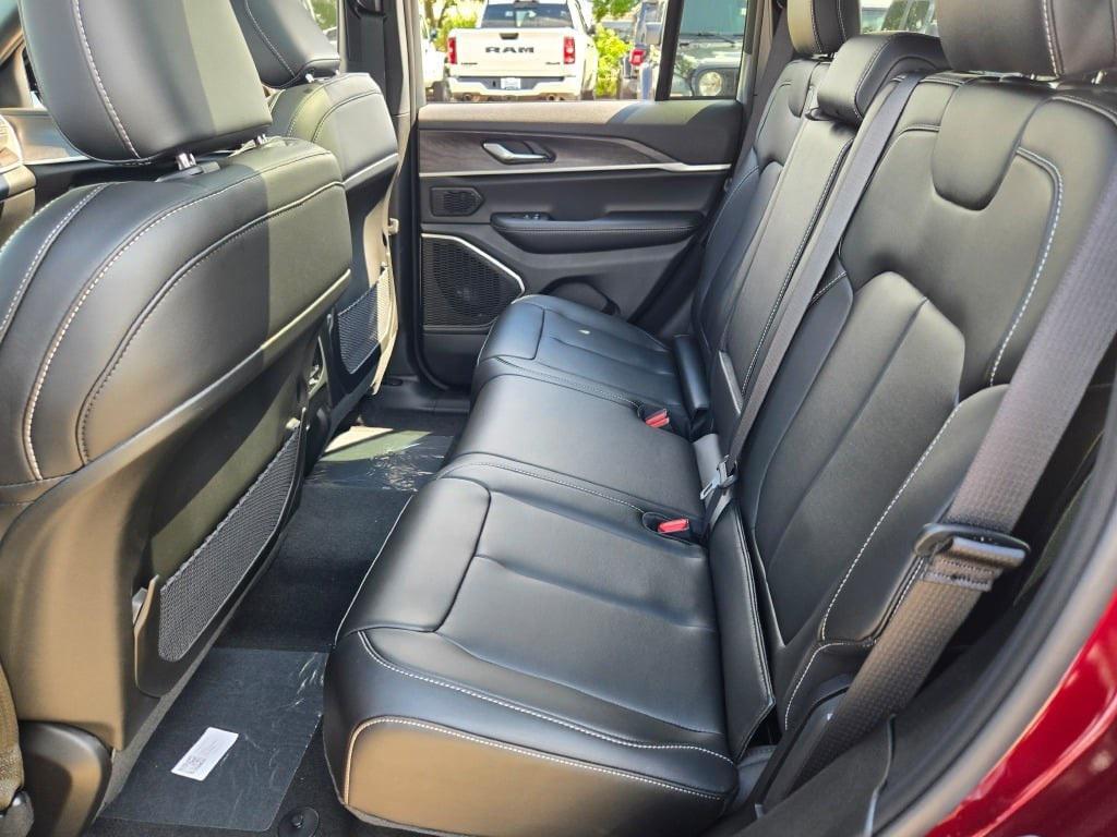 new 2025 Jeep Grand Cherokee car, priced at $43,760
