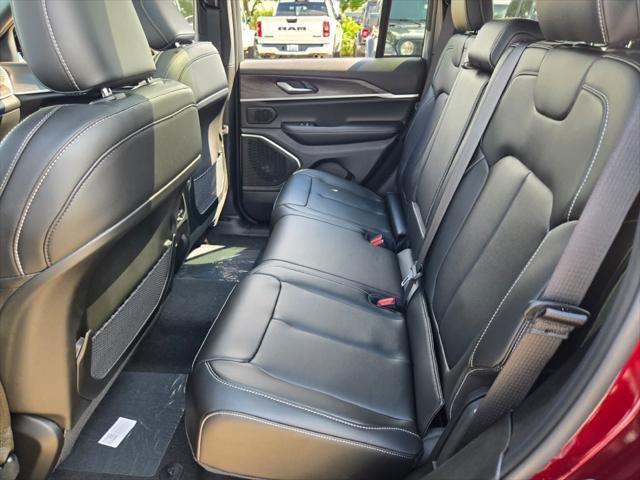 new 2025 Jeep Grand Cherokee car, priced at $48,646