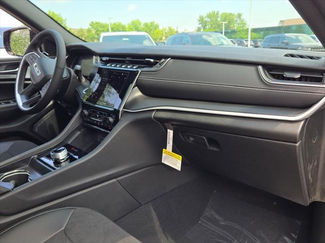 new 2025 Jeep Grand Cherokee car, priced at $41,855