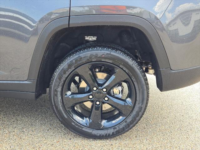 new 2025 Jeep Grand Cherokee car, priced at $41,855
