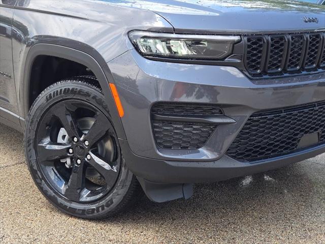 new 2025 Jeep Grand Cherokee car, priced at $41,855