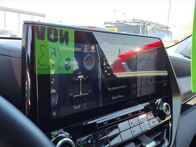 used 2021 Toyota Highlander car, priced at $35,318