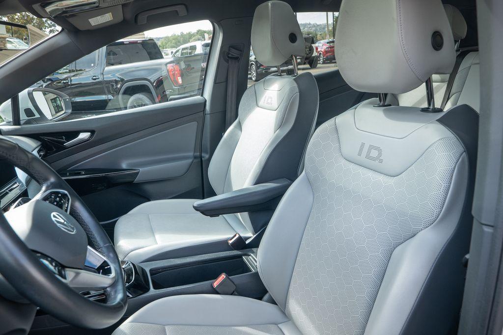 used 2022 Volkswagen ID.4 car, priced at $21,000