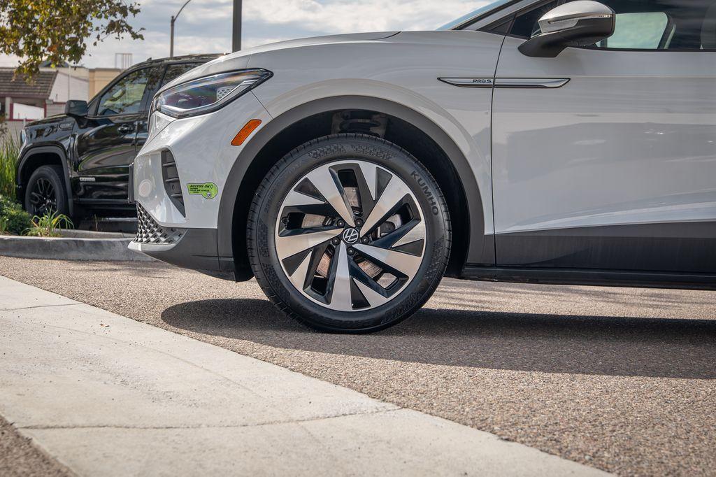 used 2022 Volkswagen ID.4 car, priced at $21,000