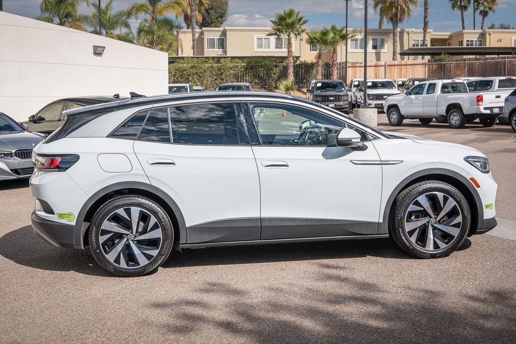 used 2022 Volkswagen ID.4 car, priced at $21,000