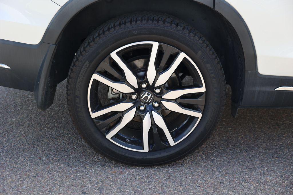 used 2019 Honda Pilot car, priced at $23,750