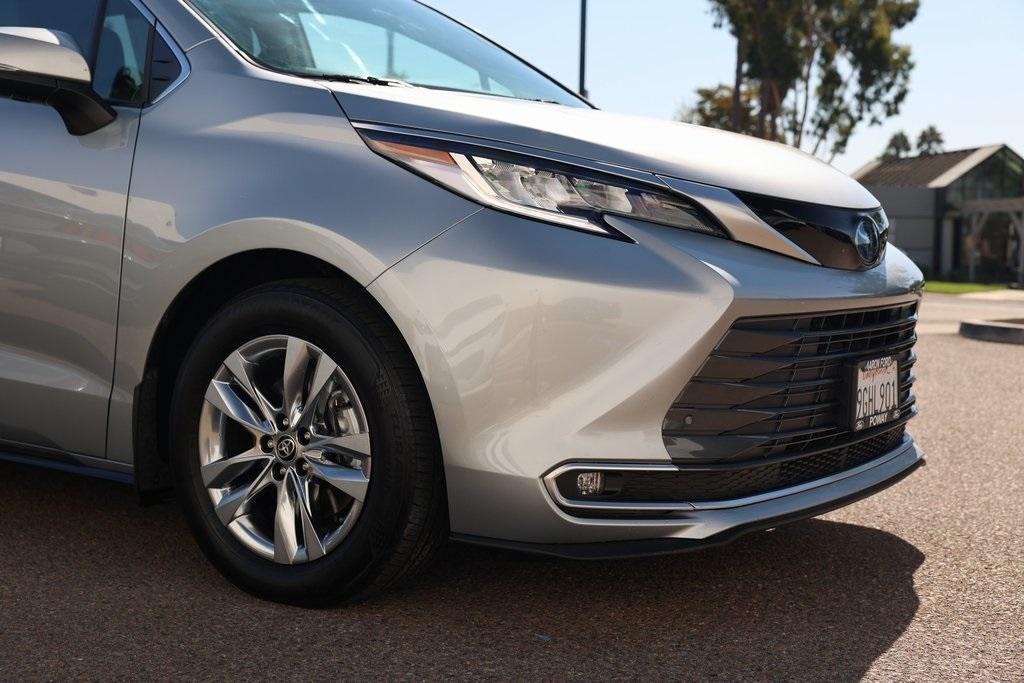 used 2023 Toyota Sienna car, priced at $49,997