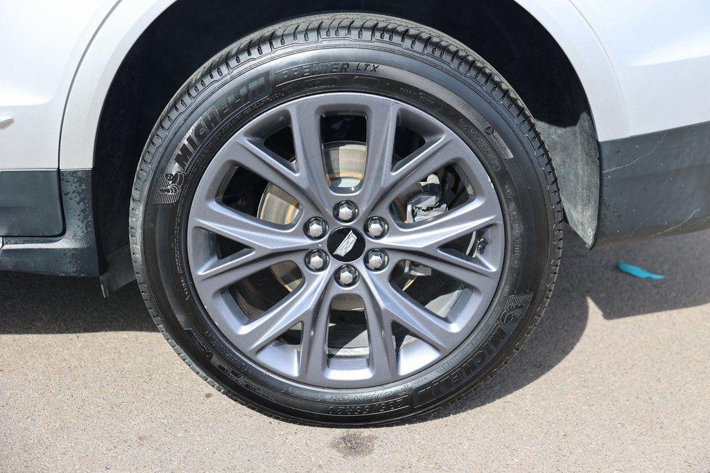 used 2019 Cadillac XT5 car, priced at $19,077