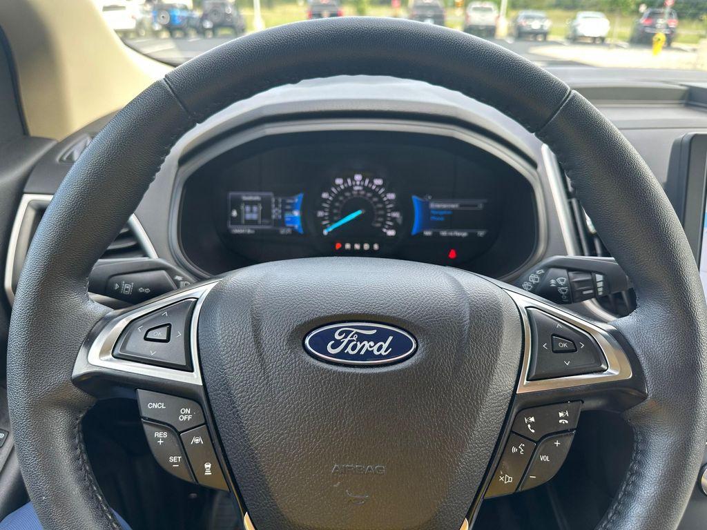used 2023 Ford Edge car, priced at $29,347