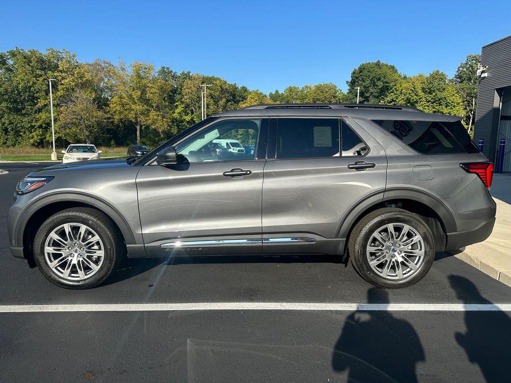 new 2025 Ford Explorer car, priced at $46,942