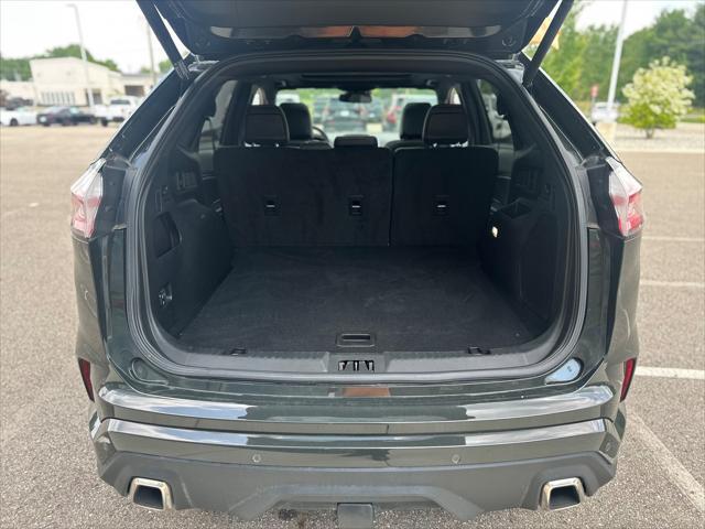 used 2022 Ford Edge car, priced at $32,999