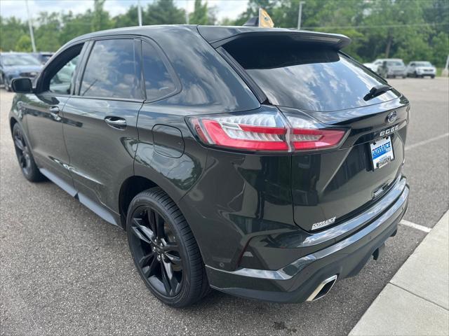 used 2022 Ford Edge car, priced at $32,999