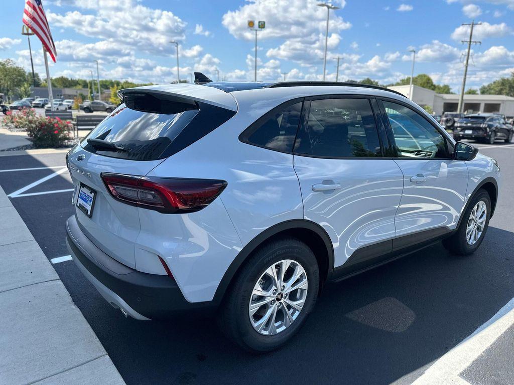 new 2025 Ford Escape car, priced at $33,505