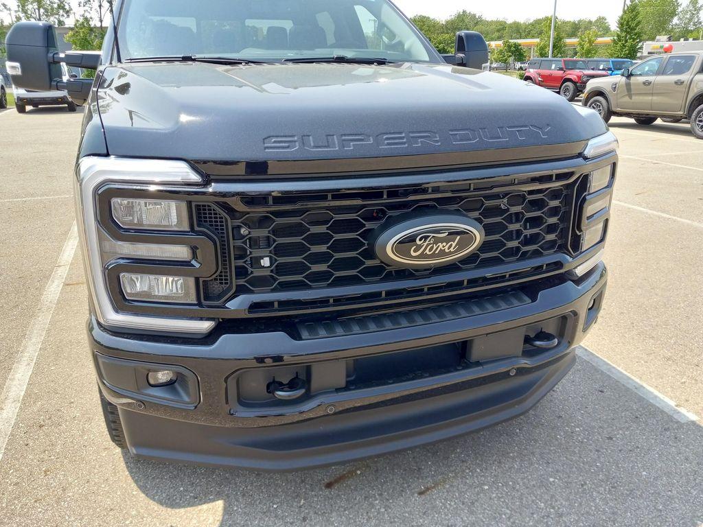 new 2025 Ford F-350 car, priced at $88,644