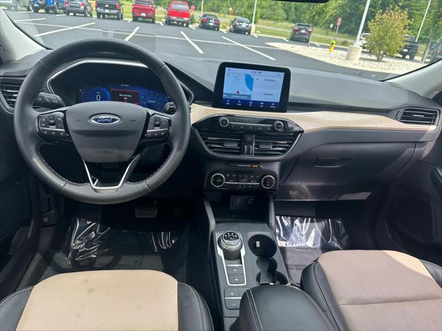 used 2022 Ford Escape car, priced at $25,366