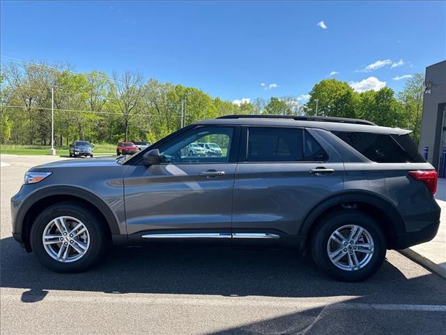 new 2024 Ford Explorer car, priced at $40,934