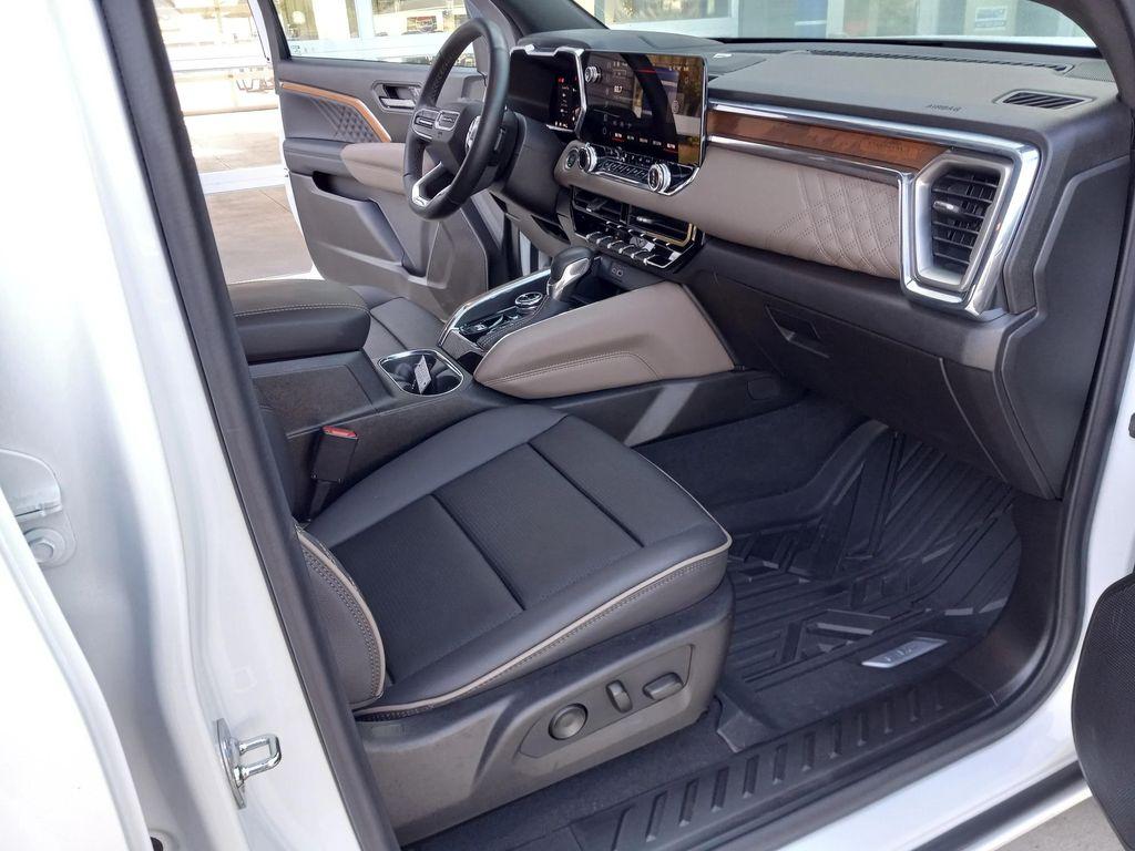 used 2024 GMC Canyon car, priced at $48,143