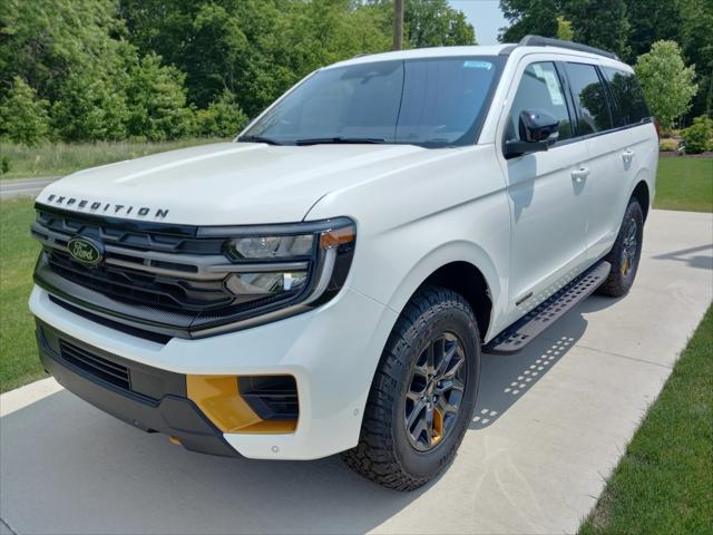 new 2025 Ford Expedition car, priced at $81,497