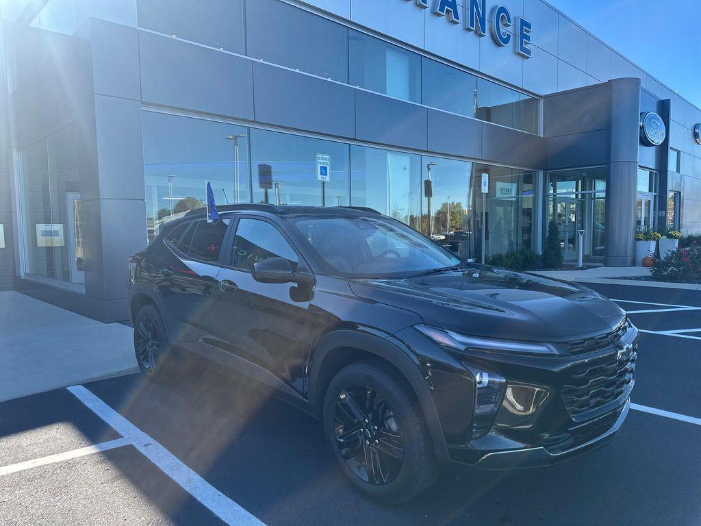 used 2025 Chevrolet Trax car, priced at $25,550