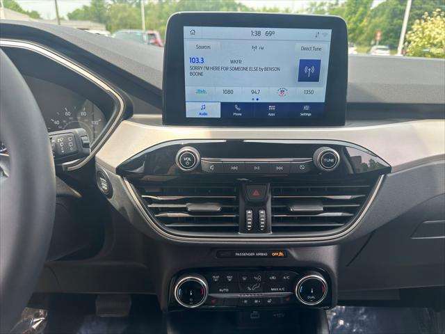 used 2022 Ford Escape car, priced at $28,553