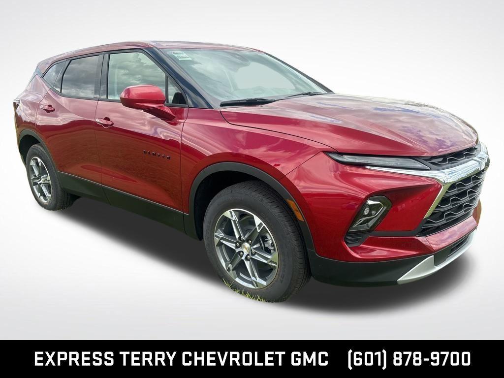 new 2025 Chevrolet Blazer car, priced at $37,565