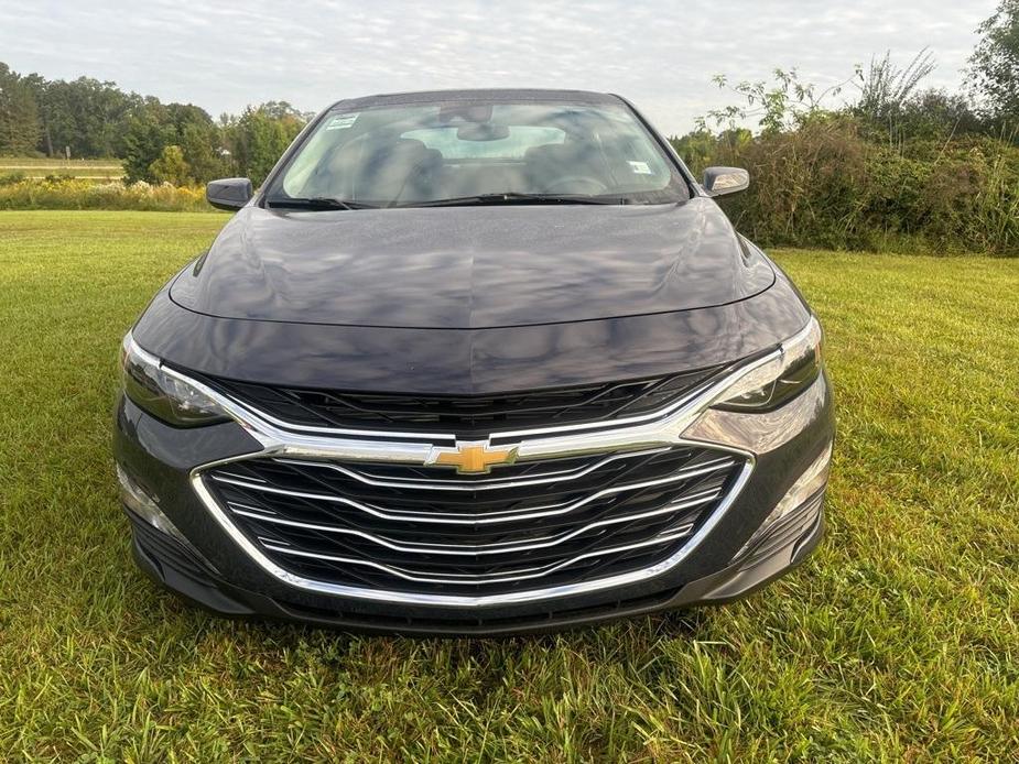 new 2025 Chevrolet Malibu car