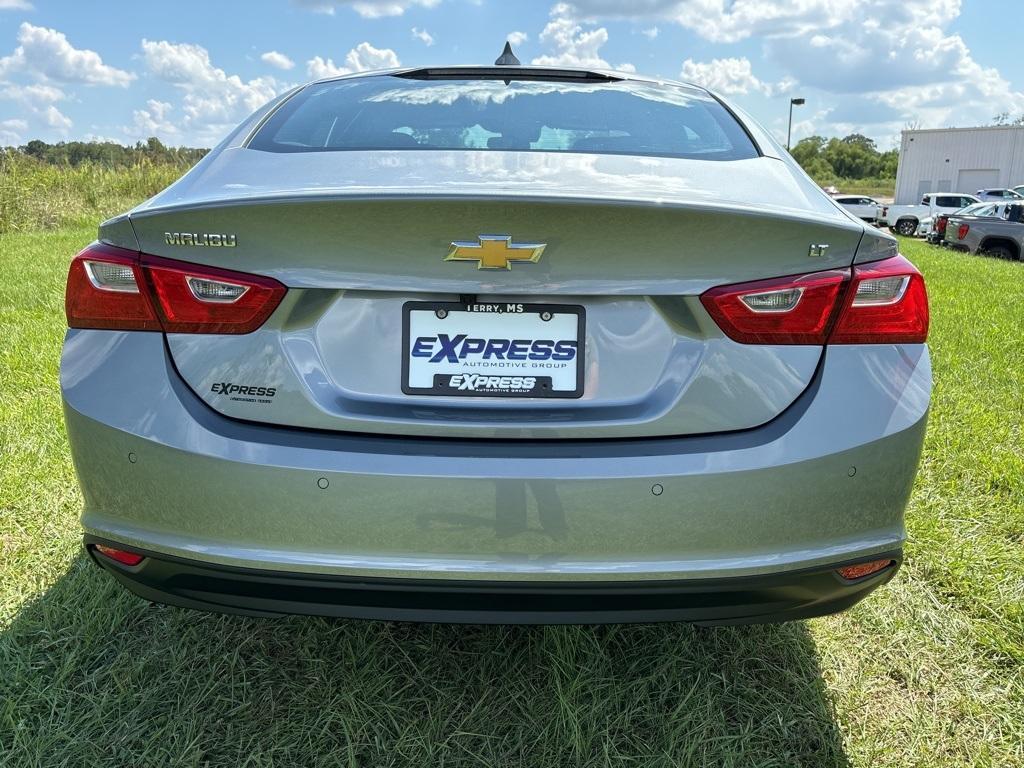 new 2025 Chevrolet Malibu car