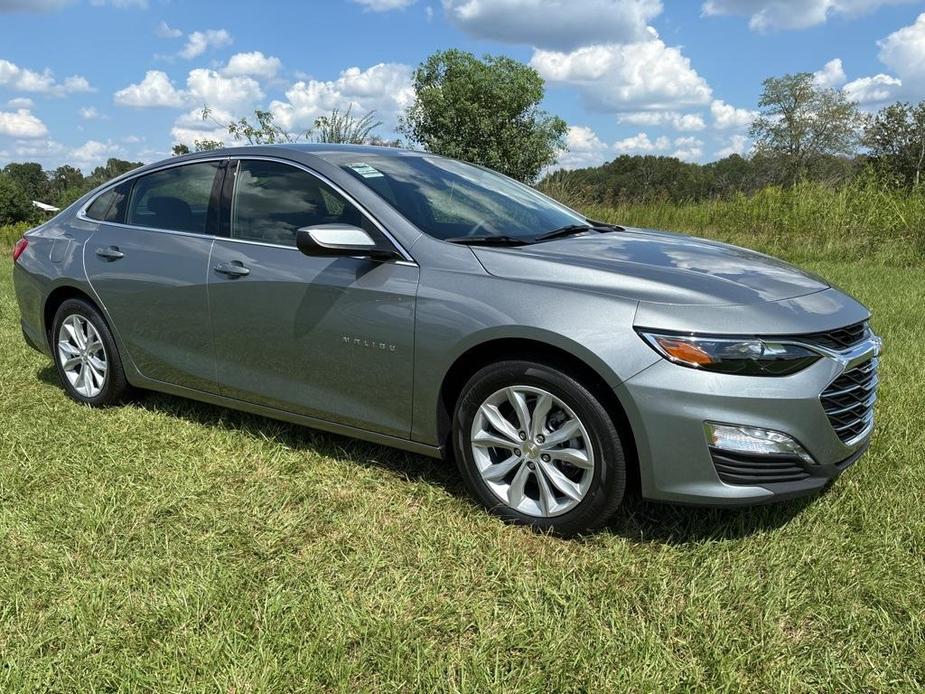 new 2025 Chevrolet Malibu car