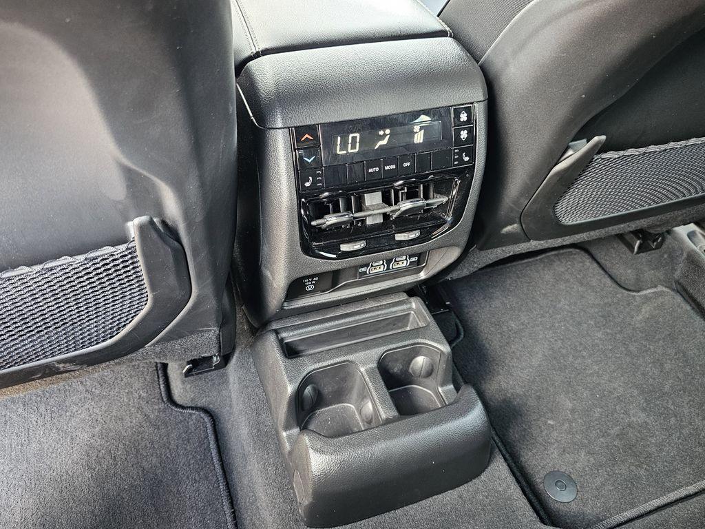 used 2024 Jeep Grand Cherokee L car, priced at $39,898