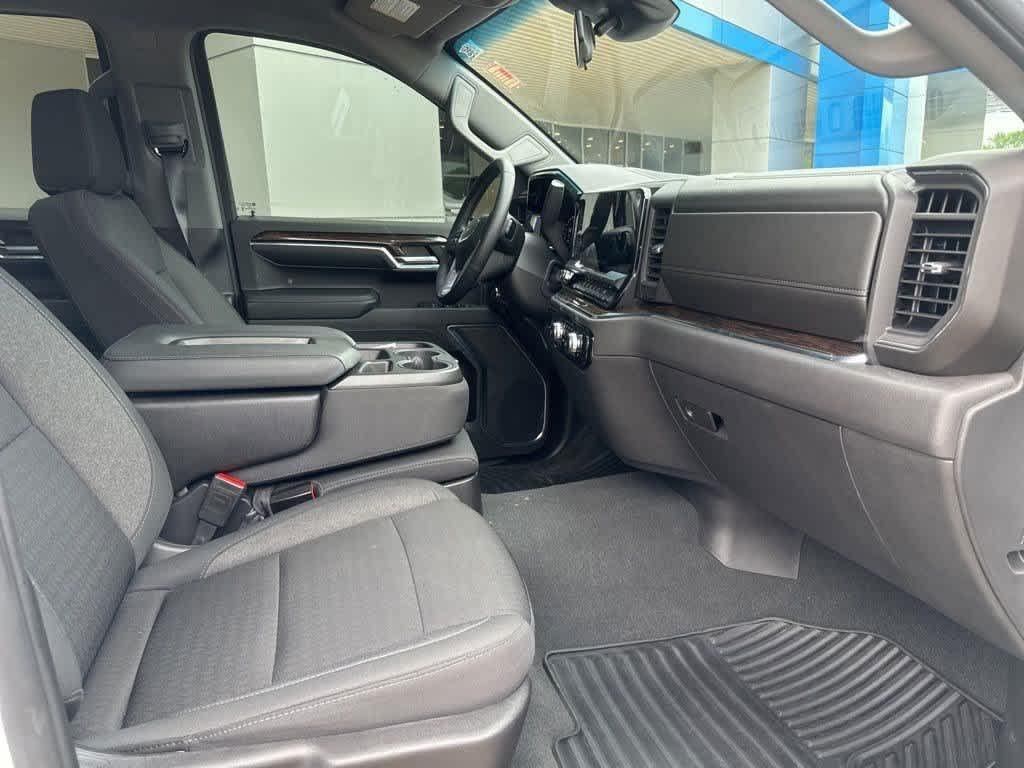 used 2024 GMC Sierra 1500 car, priced at $44,900