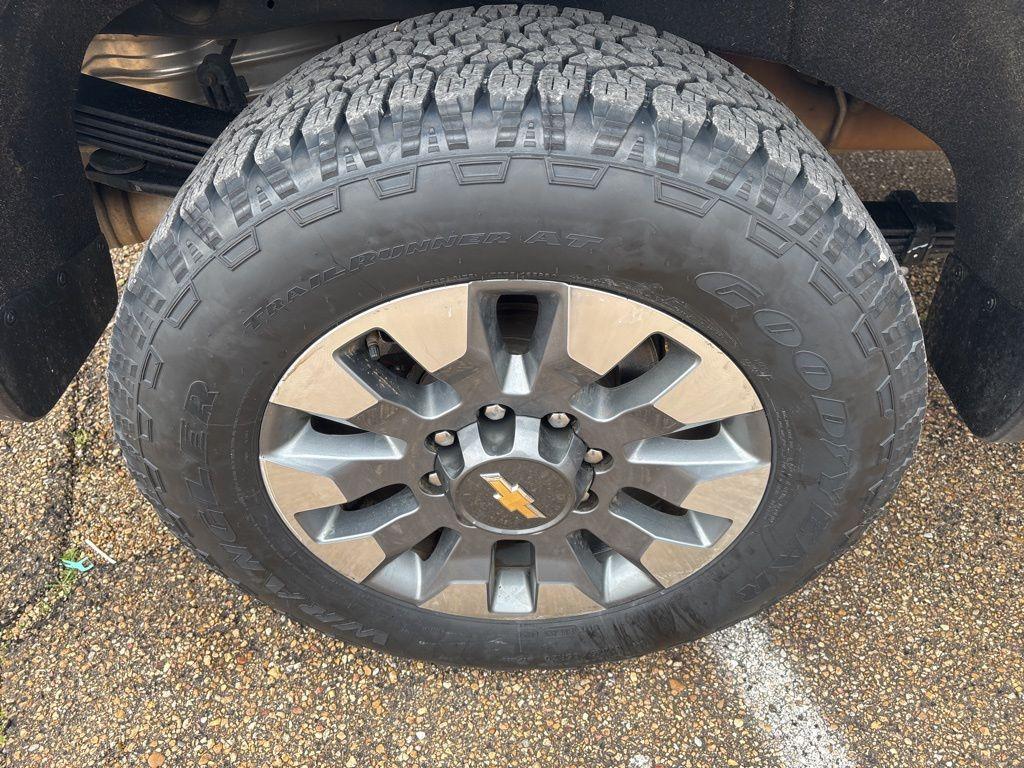 used 2024 Chevrolet Silverado 2500 car, priced at $48,190