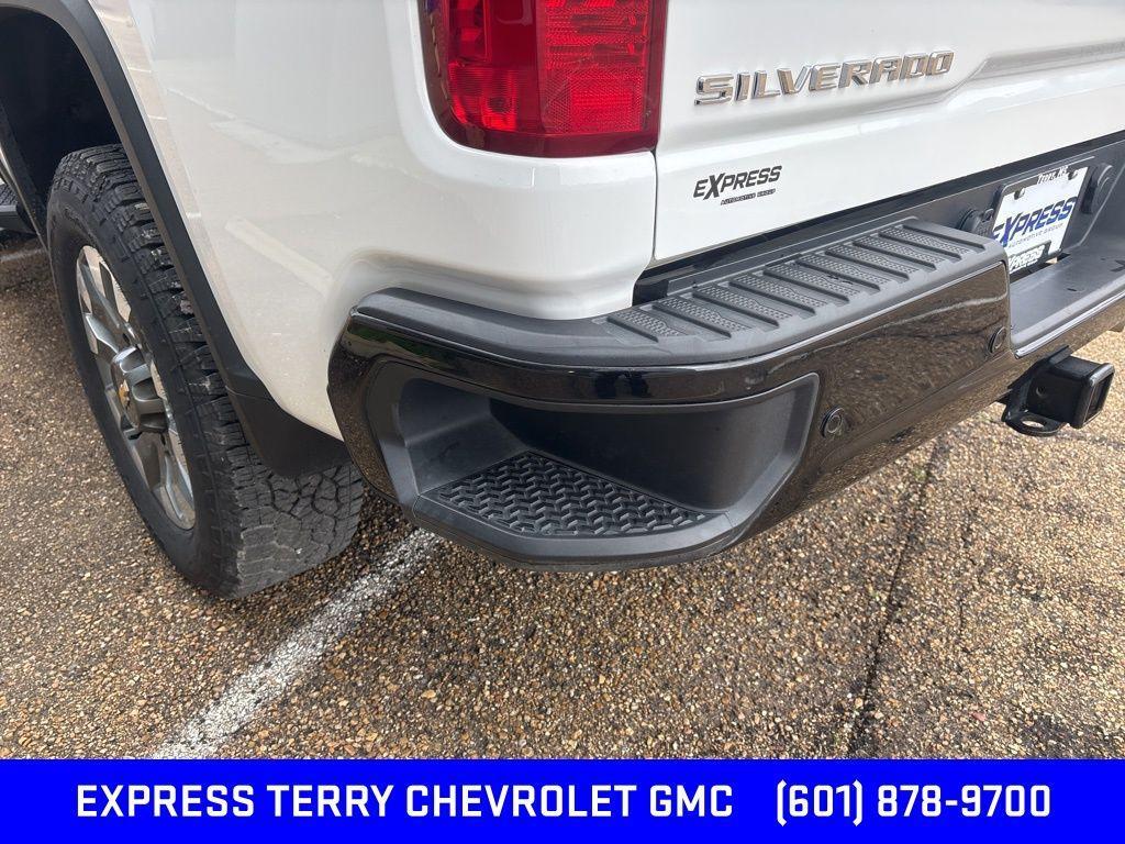 used 2024 Chevrolet Silverado 2500 car, priced at $50,991