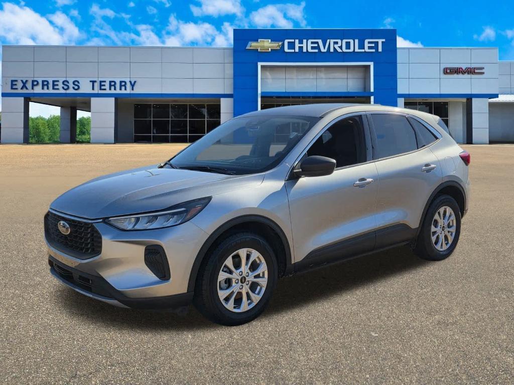 used 2023 Ford Escape car, priced at $24,900