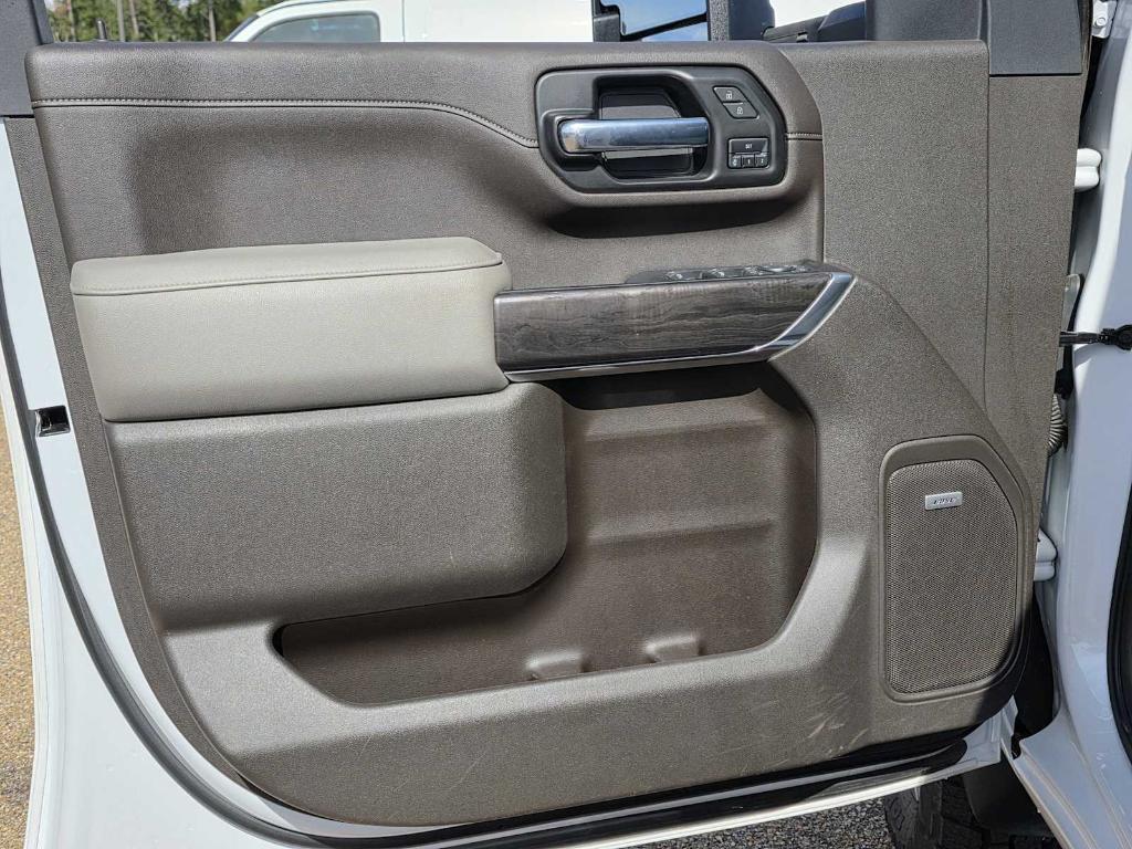 used 2022 Chevrolet Silverado 2500 car, priced at $55,900