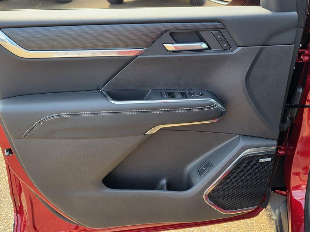 new 2025 GMC Acadia car, priced at $44,140