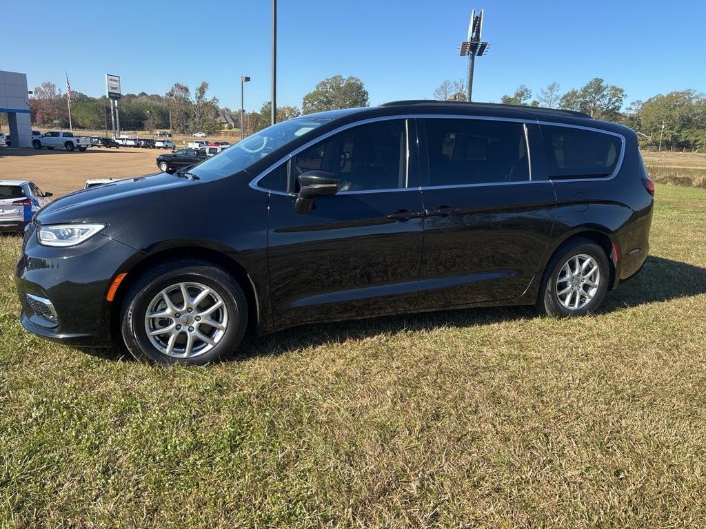 used 2022 Chrysler Pacifica car, priced at $21,338