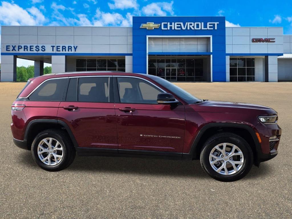 used 2023 Jeep Grand Cherokee car, priced at $30,475