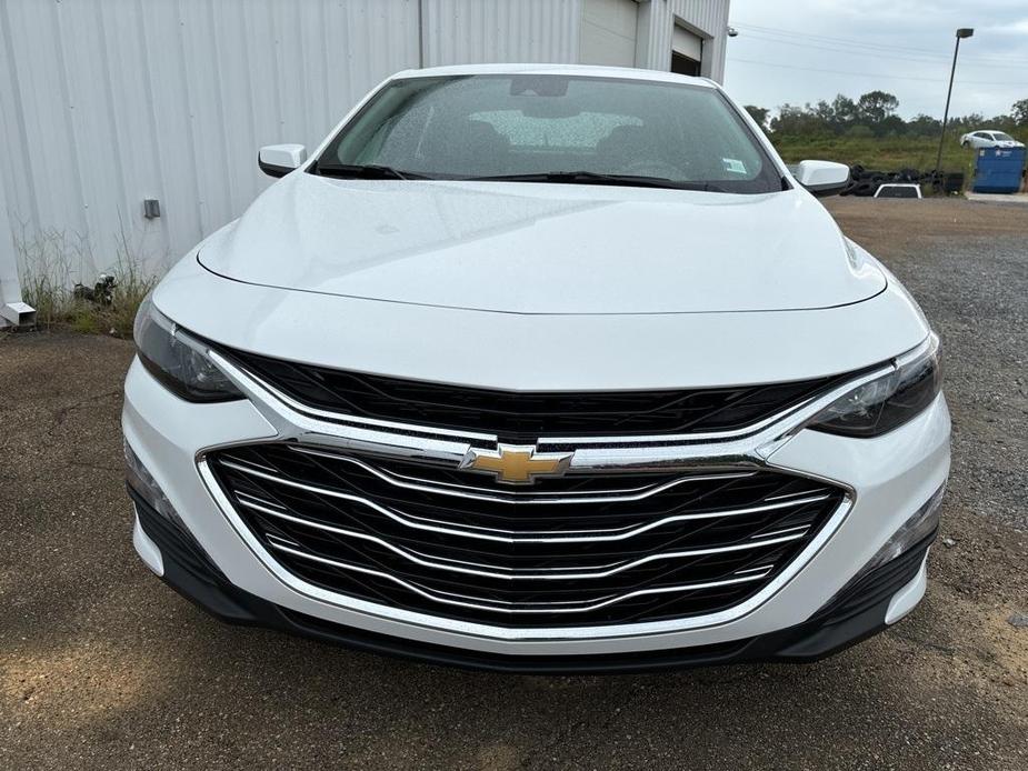 new 2025 Chevrolet Malibu car