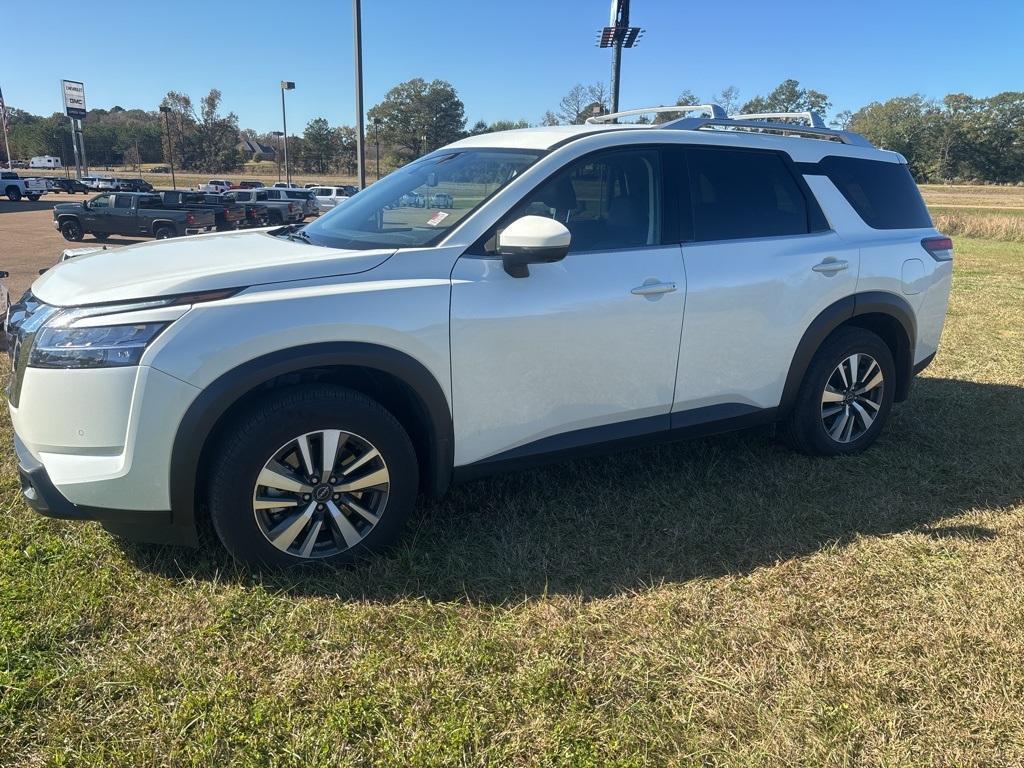 used 2024 Nissan Pathfinder car, priced at $37,555