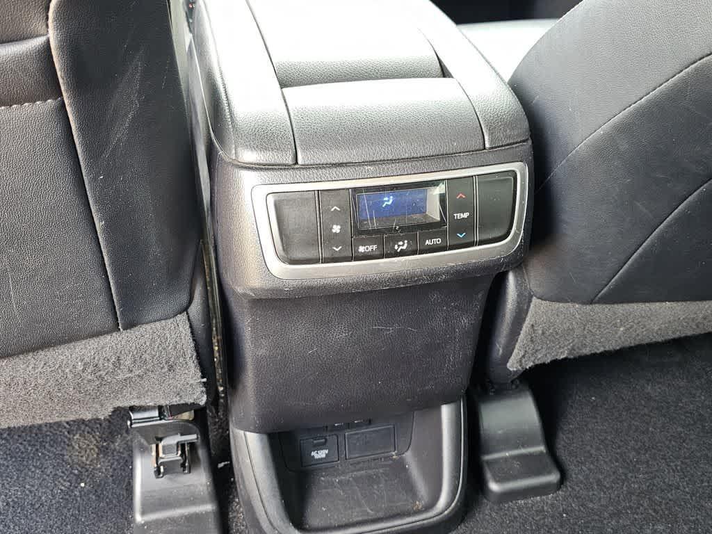 used 2019 Toyota Highlander car, priced at $24,679