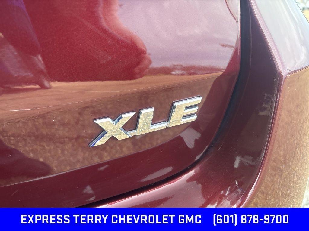used 2019 Toyota Highlander car, priced at $23,491