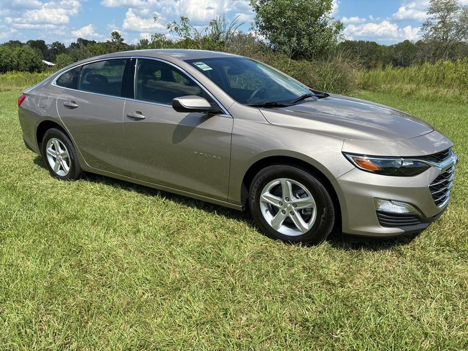 new 2025 Chevrolet Malibu car